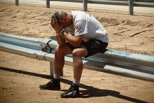 Crash van Van Ginkel in Dakar Rally laat diepe wonden achter: "Het is niet te geloven"